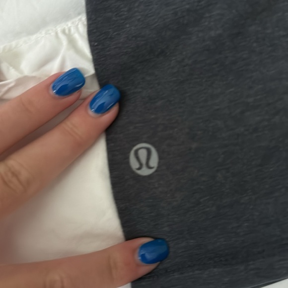 lululemon grey ruched back tank top size 4 (full length) - Picture 3 of 3